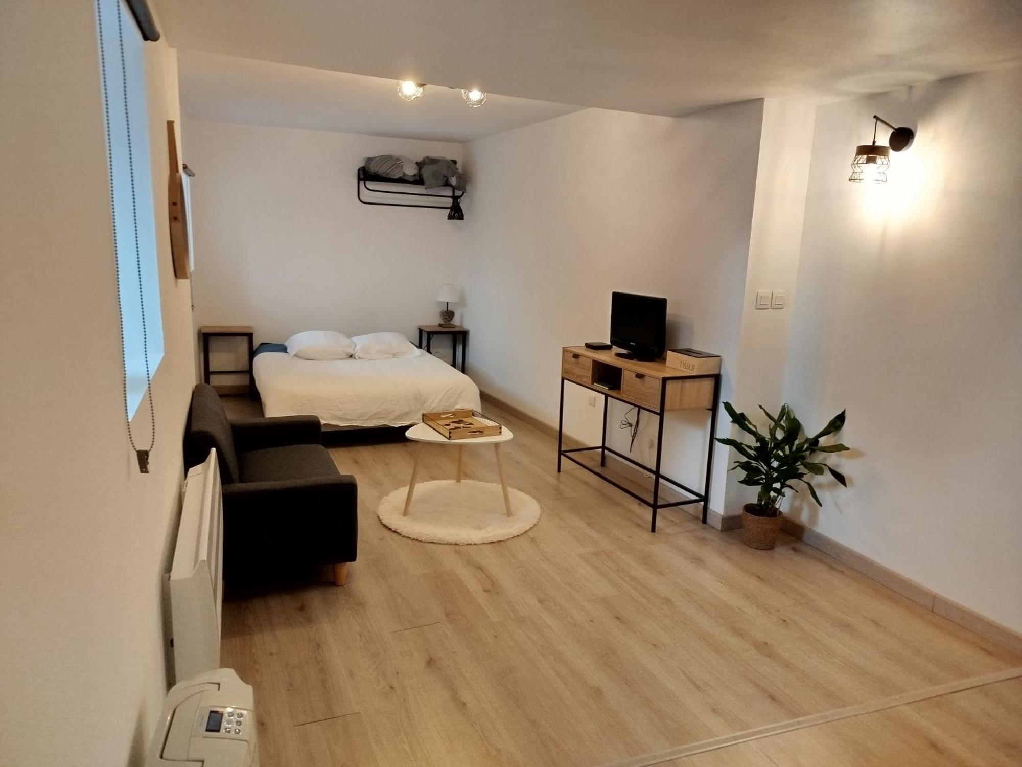 Chez Mathilde, Studio Sur Laval Laval  Bagian luar foto